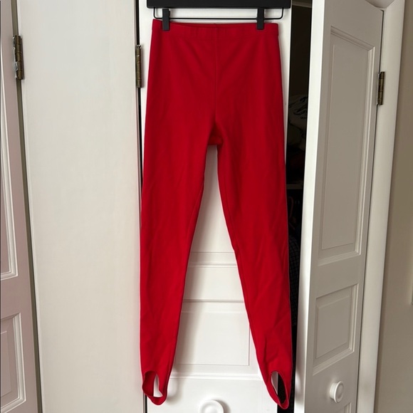 ✨ RE/DONE Red Stirrup Leggings – Size Medium ✨ - Picture 1 of 3